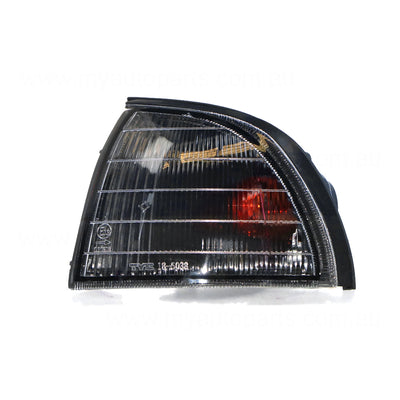 Front Park / Indicator Lamp Passenger Side Certified Suits Mitsubishi Magna KE/KF/KH/KJ/TE/TF/TH/TJ 1996 to 2003