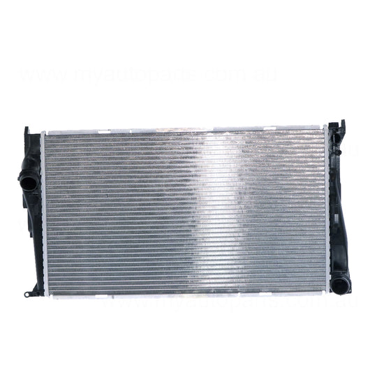 Radiator Aftermarket suits BMW