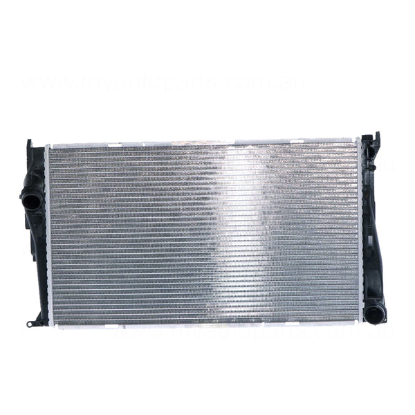 Radiator Aftermarket suits BMW