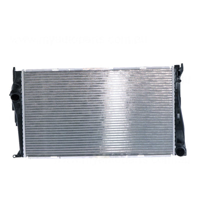 Radiator Aftermarket suits BMW