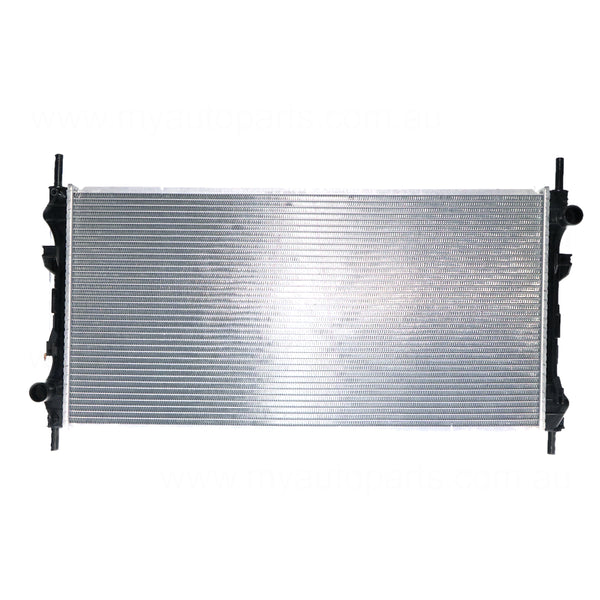 Radiator 33 / 33 mm Plastic Aluminium 770 x 378 x 26 mm Manual 2.3,2.4L L Aftermarket Suits Ford Transit VH/VJ 2000 to 2006