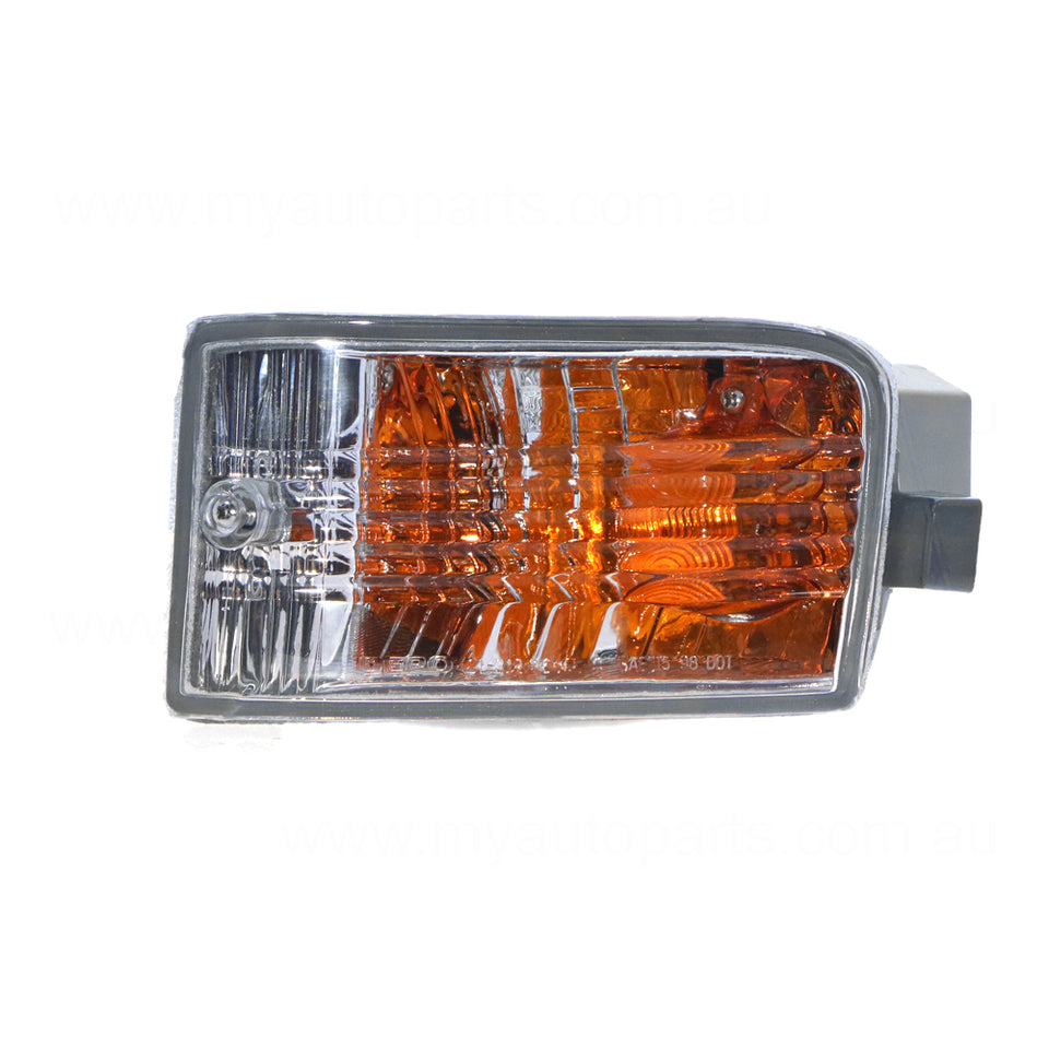 Front Bar Park / Indicator Lamp Passenger Side Aftermarket Suits Toyota RAV4 ACA20R/ACA21R/ACA22R/ACA23R 2000 to 2005