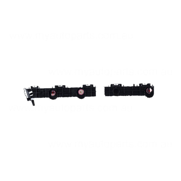 Toyota Hiace OEM Rear Bar Bracket Outer Passenger Side 02/2019 to 07/2021 - 5215626020