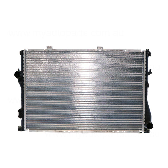Radiator Aftermarket suits BMW