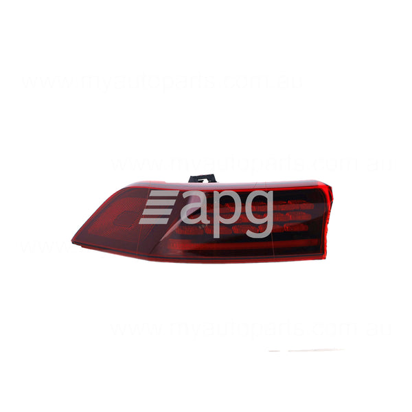 Kia Carnival OEM Tail Lamp Passenger Side 09/2020 to 04/2023 - 92401R0100