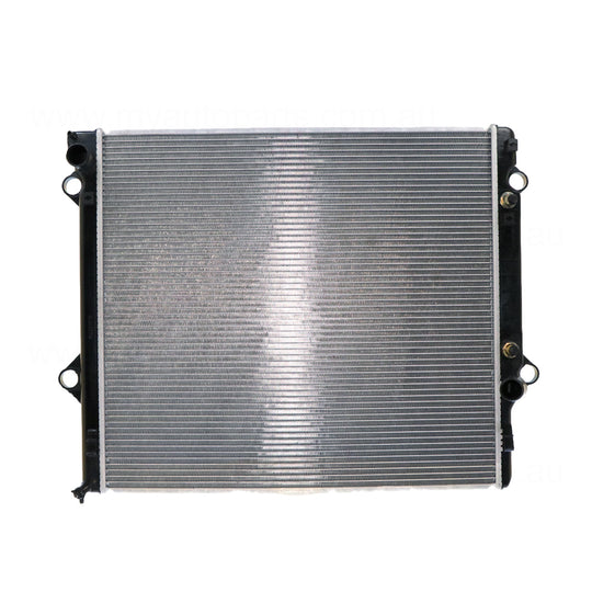 Radiator 38 / 38 mm Plastic Aluminium 650 x 588 x 32 mm Mauto 3.0 L 1KDTE Aftermarket Suits Toyota Prado RZJ120R / GRJ120R / KDJ120R 2002 to 2009