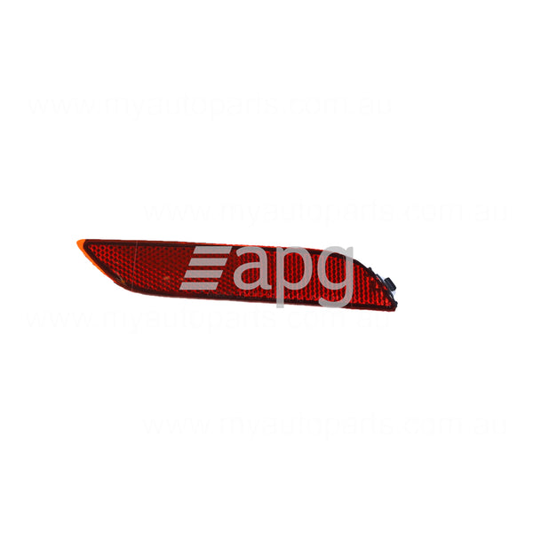 Toyota Camry OEM Rear Bar Lamp Drivers Side 09/2017 to 02/2021 - 8191033030