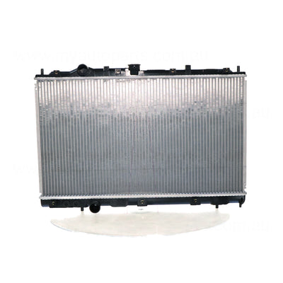 Radiator 35 / 35 mm Plastic Aluminium 375 x 658 x 16 mm Manual 1.5L,1.8L L 4G15,4G93 Aftermarket Suits Mitsubishi Lancer CE 1996 to 2002