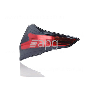 Toyota RAV4 Genuine Tail Gate Lamp Drivers Side 12/2015 to 01/2019 - 8158042032