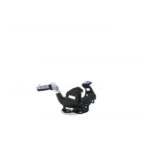 Bonnet Hinge OEM suits Toyota Corolla