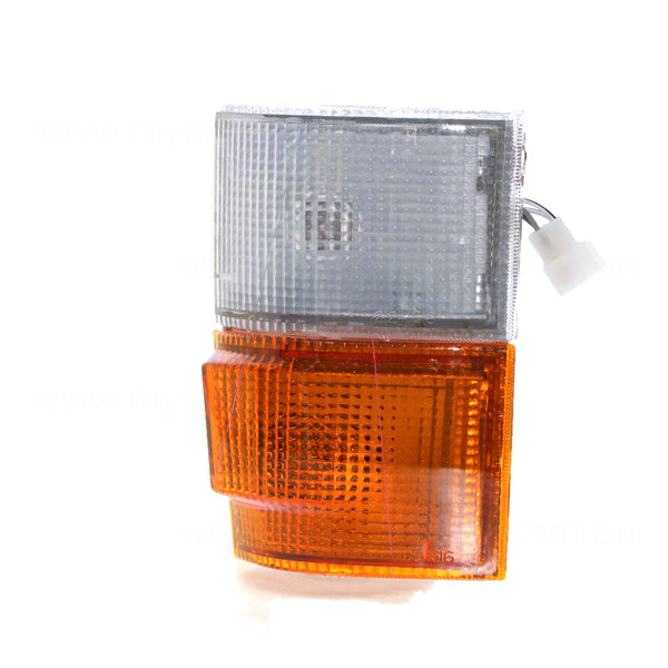 Front Park / Indicator Lamp Drivers Side Aftermarket Suits Toyota Hiace YH50/YH60 1983 to 1989