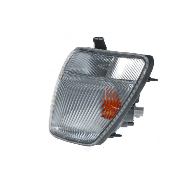 Front Park / Indicator Lamp Passenger Side OEM Suits Toyota Townace KR42R/SR40R/YR22R 1997 to 2001