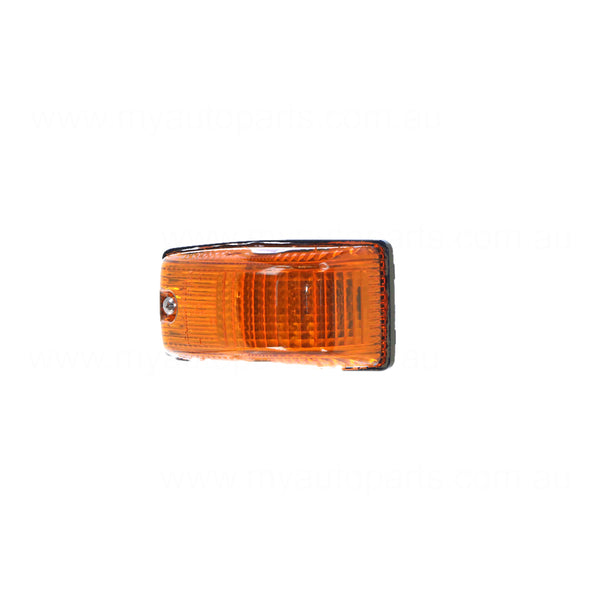 Marker Lamp R/L OEM suits Hino 300