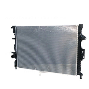 Radiator 39 / 39 mm Plastic Aluminium 670 x 448 x 26 mm Manual 1.6 L Aftermarket Suits Ford Kuga TF 2013 to 2016