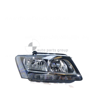 Halogen Head Lamp Drivers Side Genuine Suits Audi Q5 8R 3/2009 to 11/2012
