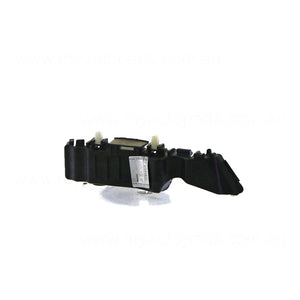 Front Guard Bracket Passenger Side OEM suits Hyundai Accent RB
