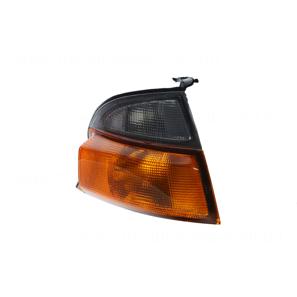Front Park / Indicator Lamp Drivers Side Certified Suits Toyota Hiace RCH12R/RCH22R 1995 to 2003