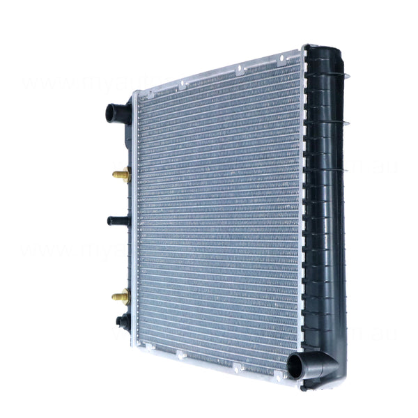 Radiator Aftermarket suits Volvo