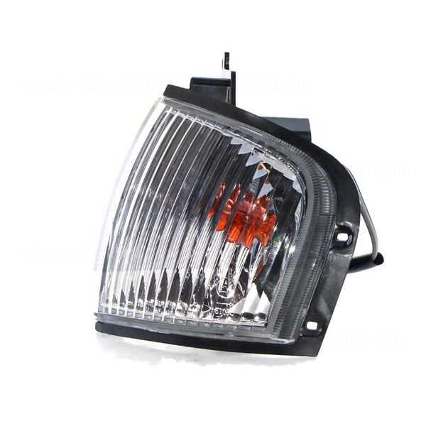 Front Park / Indicator Lamp Passenger Side Certified Suits Mazda B Series UN 2002 to 2006