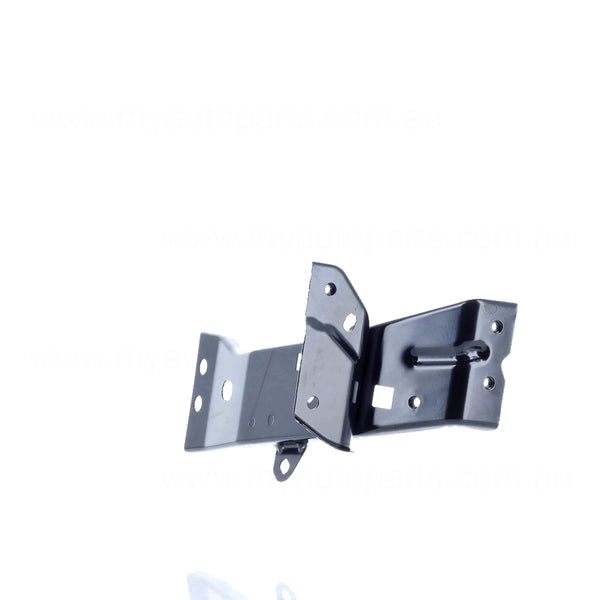 Mazda 3 OEM Front Guard Bracket Passenger Side 02/2014 to 03/2019 - B45A52240