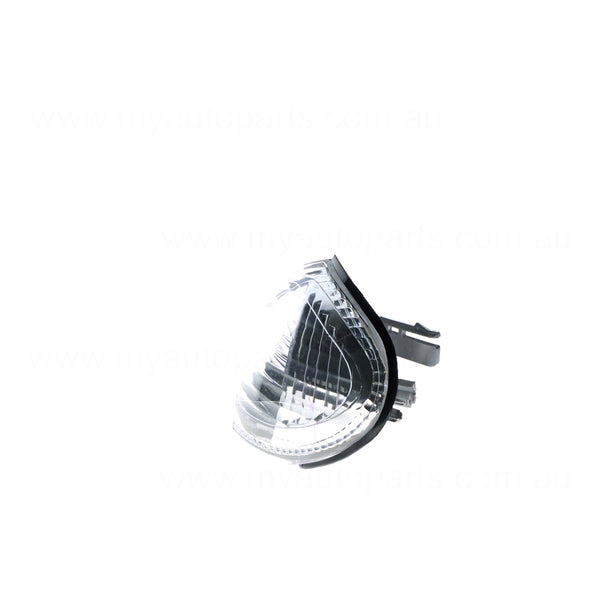 Front Park / Indicator Lamp Passenger Side Certified Suits Nissan Pulsar N16 2000 to 2006