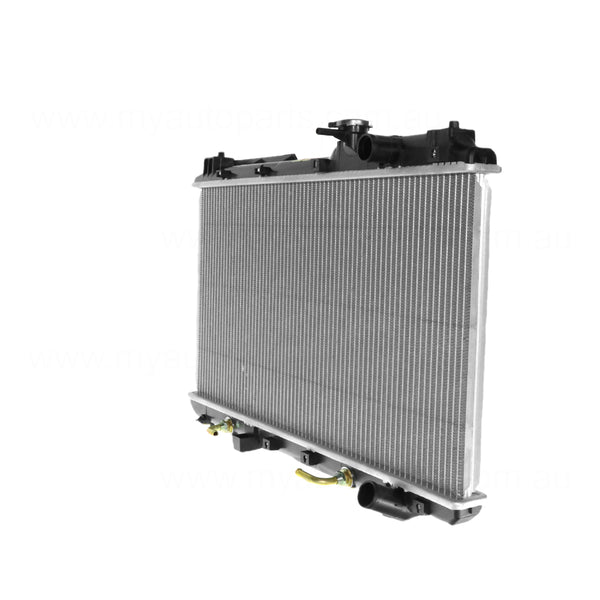 Radiator 32 / 32 mm Plastic Aluminium 350 x 668 x 16 mm Automatic 2.0L L B20B Aftermarket Suits Honda CR-V RD 1997 to 2001