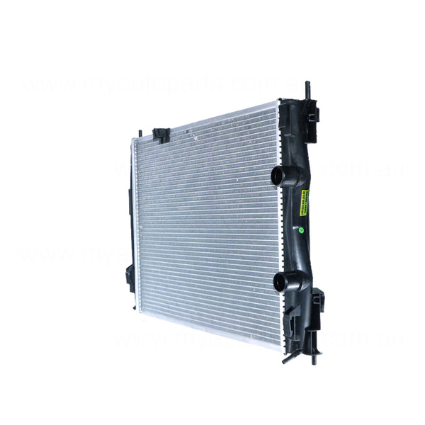 Radiator 35 / 35 mm Plastic Aluminium 590 x 428 x 26 mm Manual/Auto 2.0L L MR20 Aftermarket Suits Nissan Dualis J10 2007 to 2009