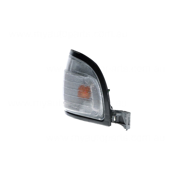 Front Park / Indicator Lamp Passenger Side Aftermarket Suits Toyota Townace YR22R/YR39R 1992 to 1996