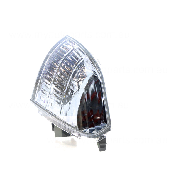 Front Park / Indicator Lamp Passenger Side Certified Suits Nissan X-Trail T30 2001 to 2007