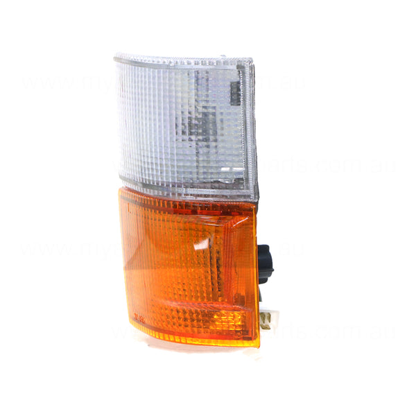 Front Park / Indicator Lamp Passenger Side Aftermarket Suits Toyota Hiace YH50/YH60 1983 to 1989
