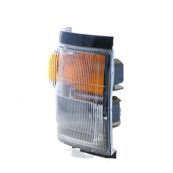Front Park / Indicator Lamp Drivers Side Aftermarket Suits Bus Coaster BB40/HZB50/BB50/XZB50 1993 to 2021