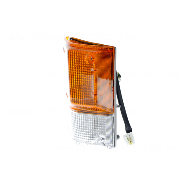 Front Park / Indicator Lamp Passenger Side Aftermarket Suits Bus Coaster BB20/RB20/HB30/HZB30 1982 to 1993