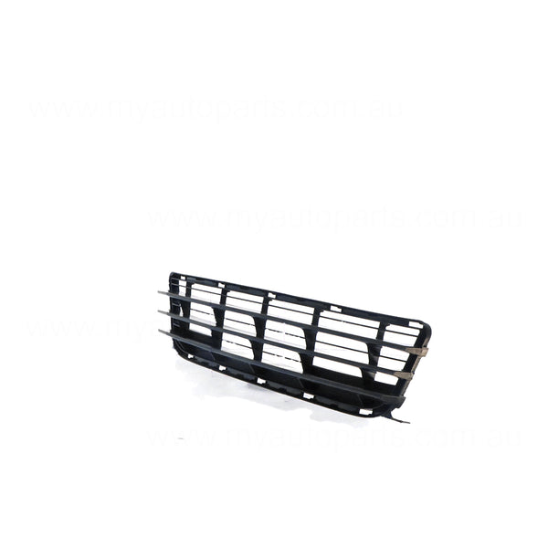 Lower Front Bar Grille OEM Suits Toyota Corolla ZZE122R 4/2004 to 3/2007