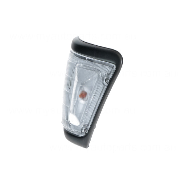 Front Park / Indicator Lamp Passenger Side Aftermarket Suits Toyota Hilux RN105 RN110 YN106 LN106 LN107  1988 to 1997