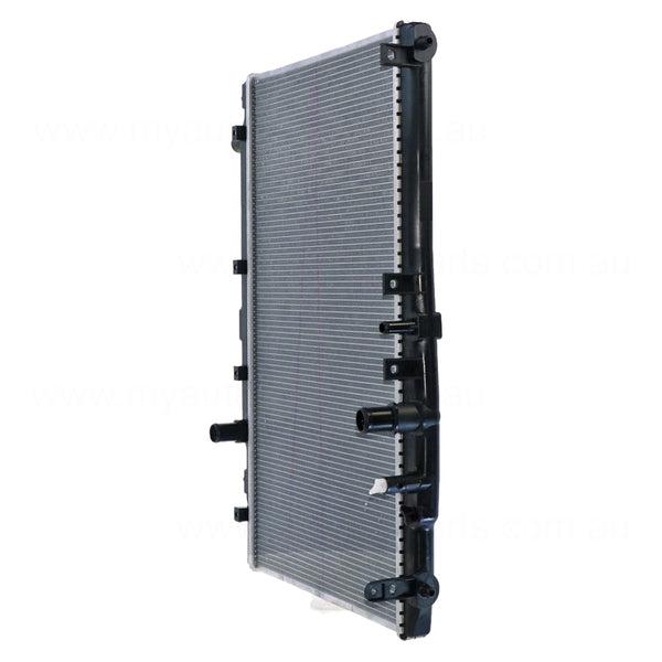 Radiator 32 / 32 mm Plastic Aluminium 375 x 673 x 16 mm CVT 1.8 L R18ZF Aftermarket suits Honda HR-V RU