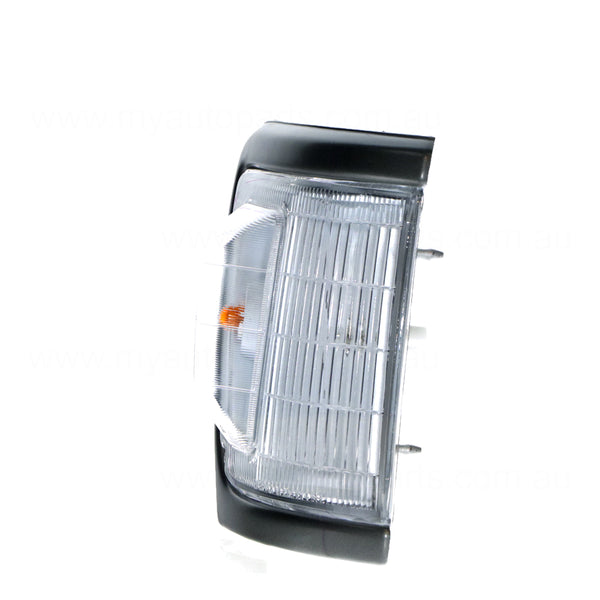 Front Park / Indicator Lamp Drivers Side Aftermarket Suits Toyota Hilux RN105 RN110 YN106 LN106 LN107  1988 to 1997