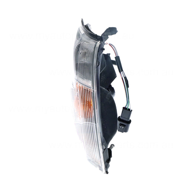 Front Park / Indicator Lamp Drivers Side Certified Suits Nissan Navara D22 1997 to 2001
