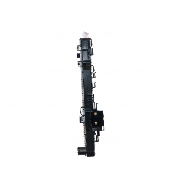 Radiator Aftermarket suits Nissan Navara