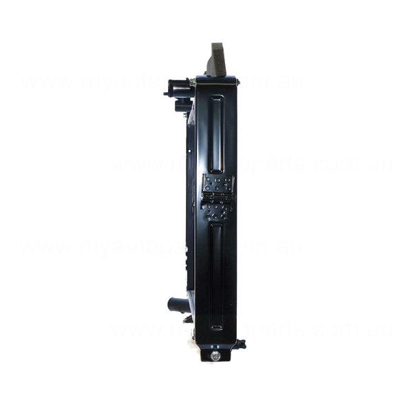 Radiator 35 / 35 mm Plastic Aluminium 420 x 582 x 26 mm Manual 8 mm Fin 2.9L L J3 Suits Kia K2700 / 2900 PU/PU3 2005 to 2008