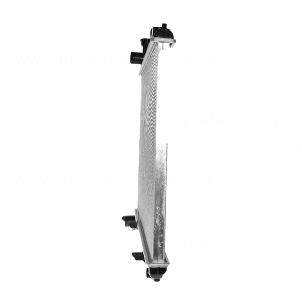 Radiator 35 / 35 mm Plastic Aluminium 450 x 688 x 26 mm Manual/Auto 2.5 L QR25DE Aftermarket Suits Nissan X-Trail T30 2001 to 2007