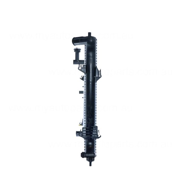Radiator 33 / 33 mm Plastic Aluminium 600 x 438 x 16 mm Manual/Auto 2.0L L G4KD8H Aftermarket Suits Kia Cerato TD 2009 to 2013