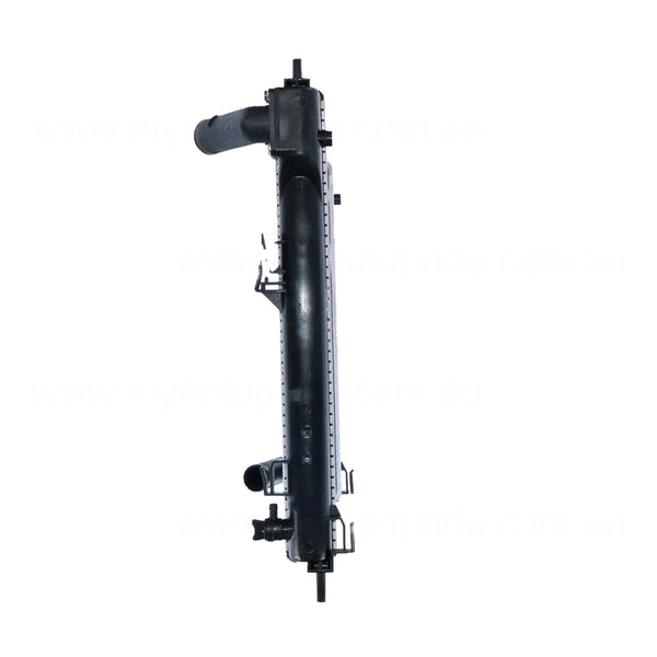 Radiator Aftermarket suits Nissan