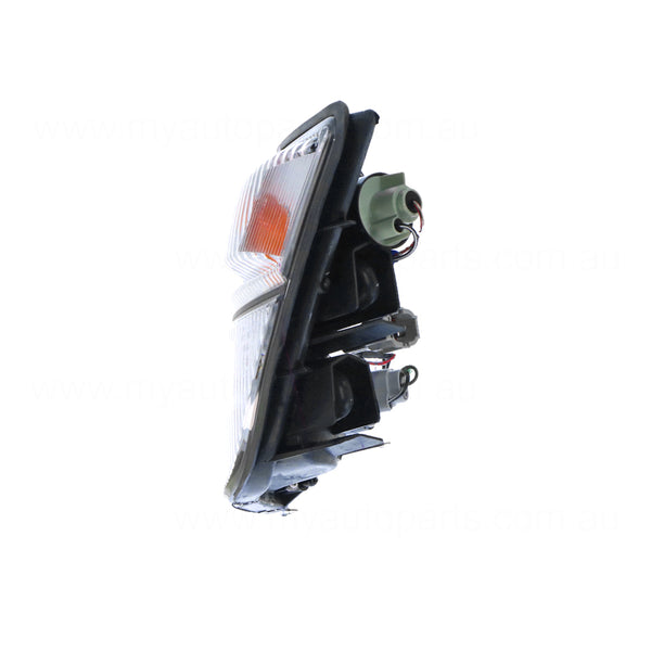 Front Park / Indicator Lamp Passenger Side OEM Suits Nissan Patrol GU/Y61 1997 to 2016
