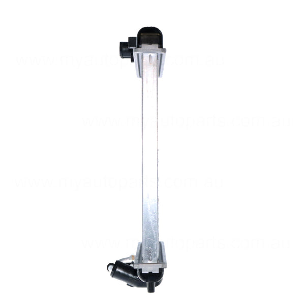 Radiator 28 / 28 mm Plastic Aluminium 325 x 378 x 26 mm Manual/Auto 1.3,1.5L L L13,L15 Aftermarket Suits Honda Jazz GD 2002 to 2008