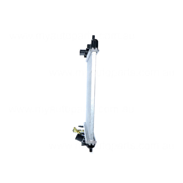 Radiator 28 / 28 mm Plastic Aluminium 325 x 648 x 16 mm Manual/Auto 1.3,1.5L L L13A,L15A Aftermarket Suits Honda Jazz GD 2002 to 2008