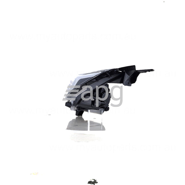 Kia Stonic OEM Head Lamp Passenger Side 10/2020 to / - 92101H8430