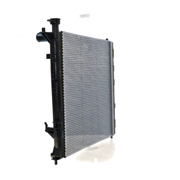Radiator 35 mm 35 / Plastic Aluminium 485 x 480 x 18 mm Automatic 1.7L L D4F4 Suits Kia Rondo RP 2013 to 2016
