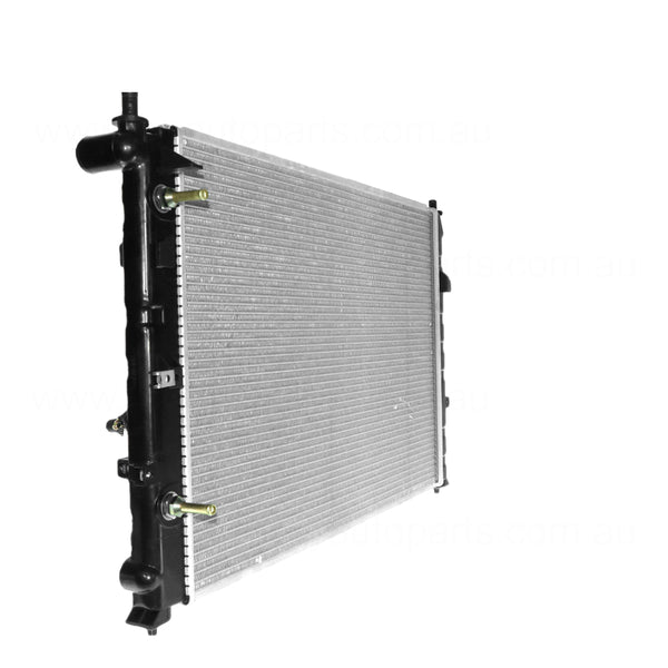 Radiator 32 / 38 mm Plastic Aluminium 690 x 458 x 26 mm Manual/Auto 2.5 3.0 L GY AJ Aftermarket Suits Mazda MPV LW 1999 to 2006
