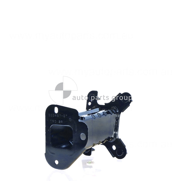 Rear Bar Bracket Drivers Side OEM suits Nissan X-Trail T32