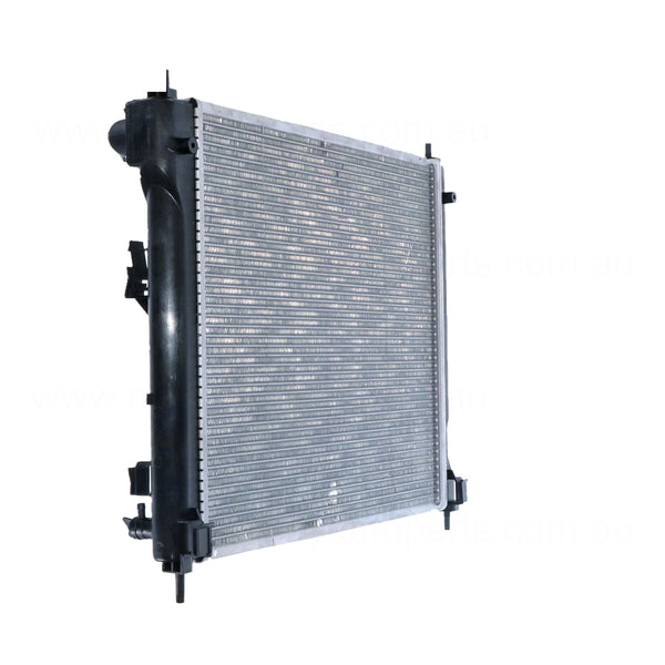Radiator Aftermarket suits Nissan